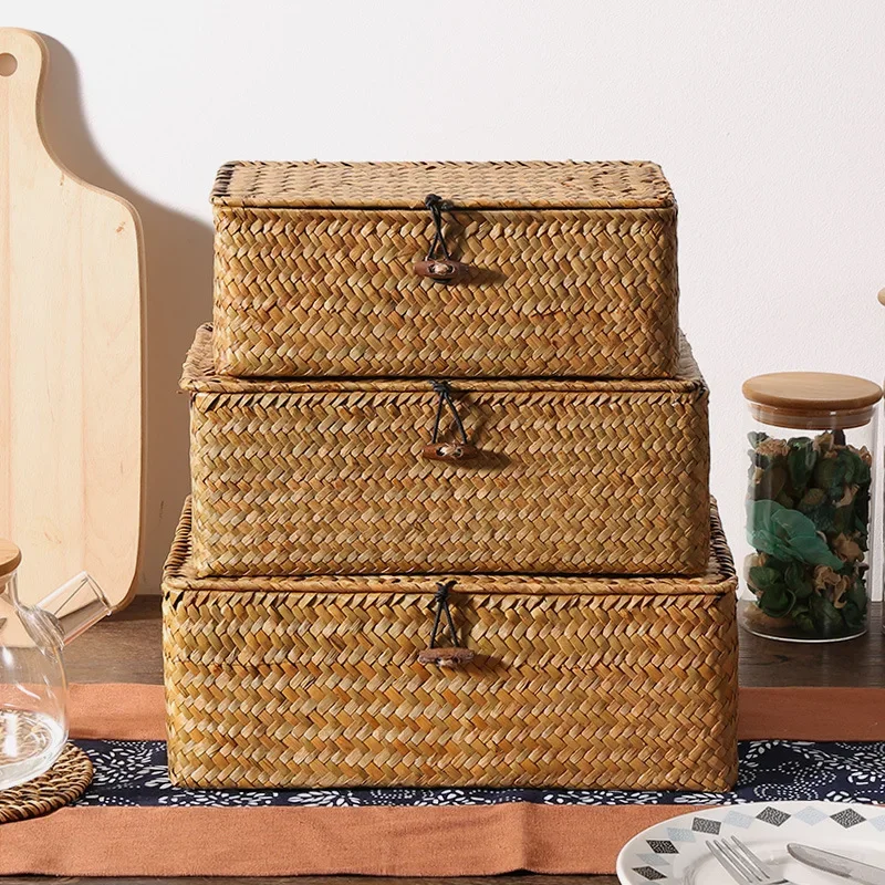 Seaweed Hand-Woven Storage Basket Sundries Organizer with Lid Cosmetic and Toy Basket Clothes Container for Home Storage