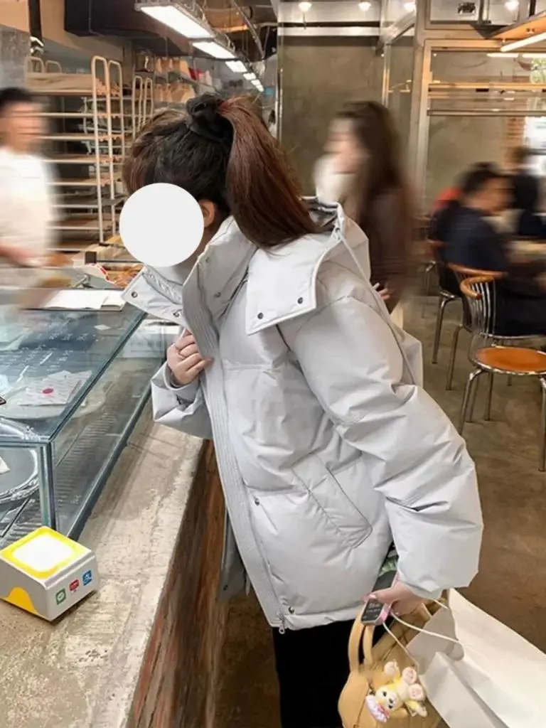 

2025 модная хлопковая куртка в европейском и американском стиле, новый стиль, пуховая куртка на молнии с капюшоном для женщин с дизайном, теплое пальто Wh87