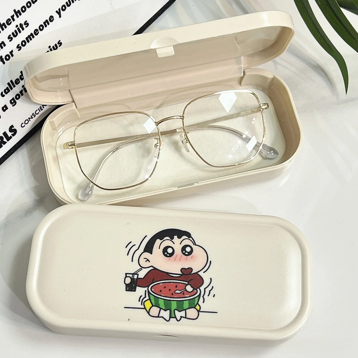 Crayon Shinchan Abs Glasses Case Fashion Transparent Glasses Case Storage Box Simple Glasses Sunglasses Storage Box Gifts New