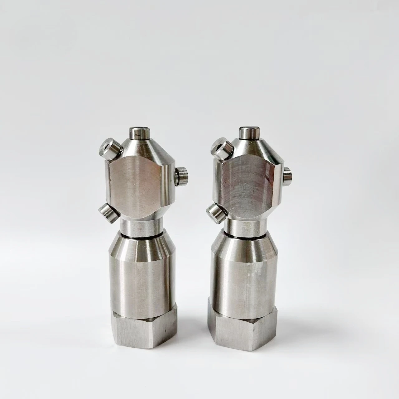 Container Rotating Washing Nozzle Stainless Steel 360 Degree Rotary Spray Ball Sanitary Female CIP Tank Cleaning Head 1/2