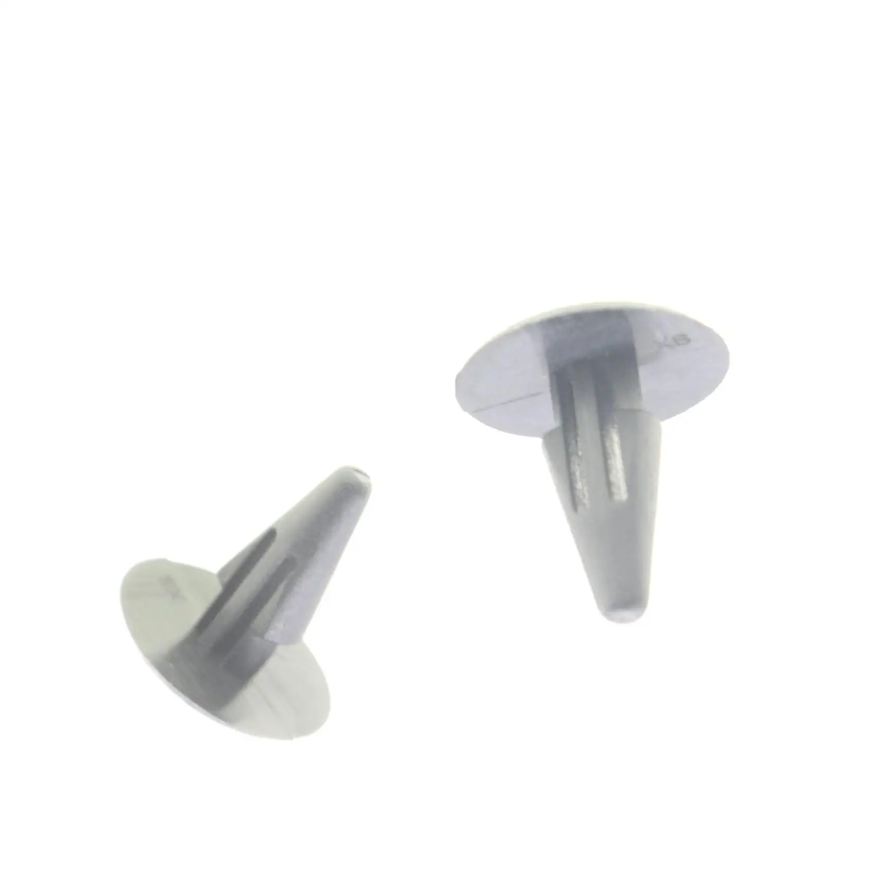 10 Pcs Trim Retaining Clip Nylon Push Pin for Nissan Patrol Y60 Y61 Mitsubishi Pajero Toyota 4Runner Pickup Hilux 27948M7002