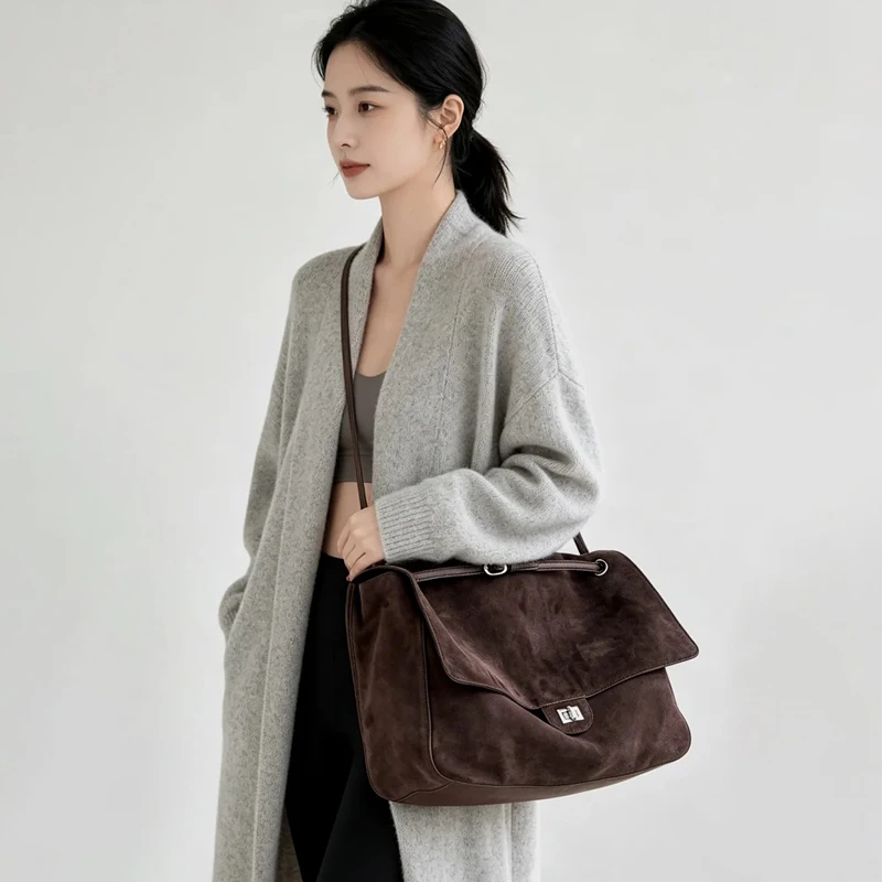 Women's Large Capacity Tote Bag 2026 Matte Cowhide Leather Shoulder Retro Crossbody for Autumn Winter Versatile Stylish Accessor