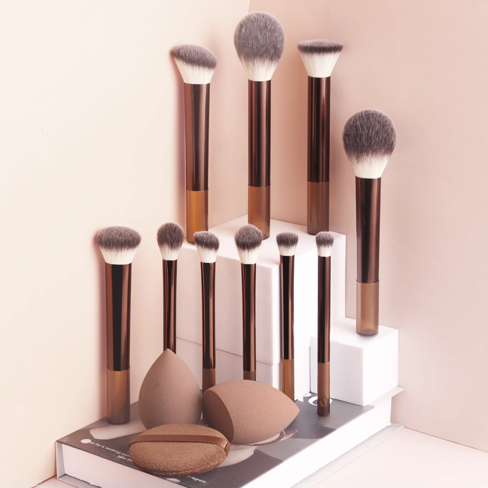 A set of 10pcs professional multi-functional makeup brushes including foundation brush contour brush powder brush blush brus