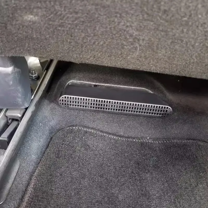 For NISSAN TIIDA ALTIMA SYLPHY LIVINA  Dust Cover for Air Outlet Under Front Seats  Modification