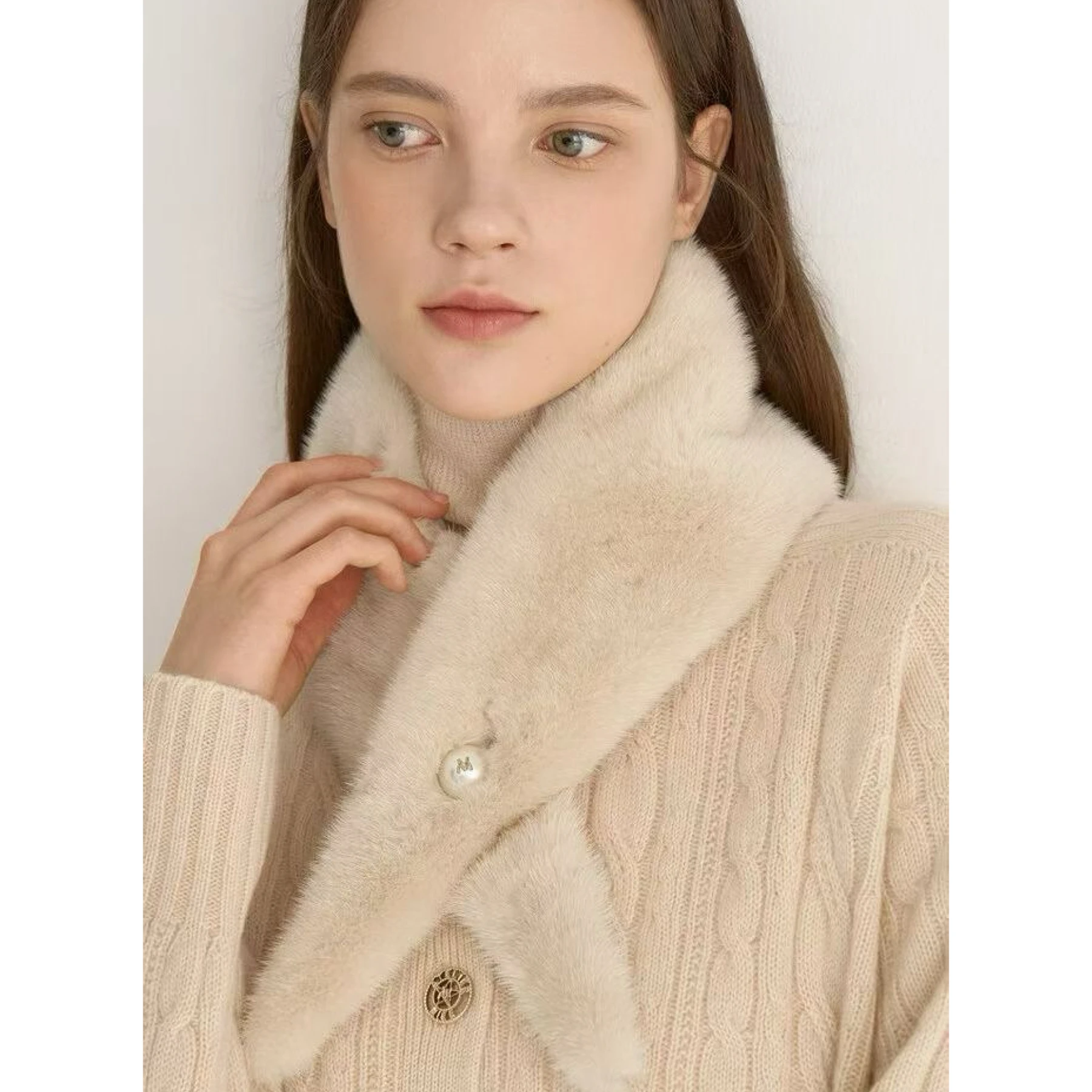 

Faionable Retro Triangular Scarf Snly Warm Mink Velvet Versatile Ele Korean Sle Winter Scarf for Young Women