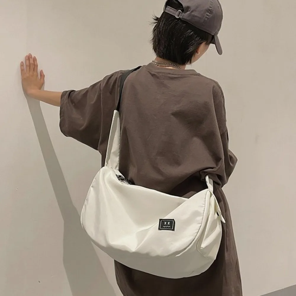 Bolsa de ombro de náilon de grande capacidade harajuku cor sólida lona bolinho saco estilo coreano commute esportes crossbody saco de viagem