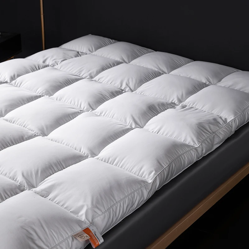 Goose Down Mattress Topper 1