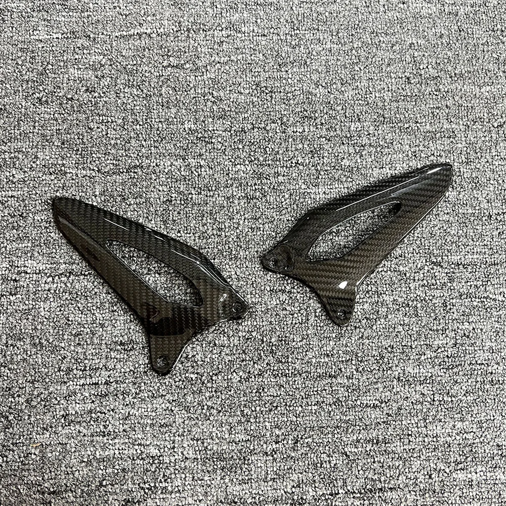 

NEW Carbon Fiber Motorcycle Accessories Heel Plates Guards Footrests For Speed Triple 1200RS 1200RR 2021-2024