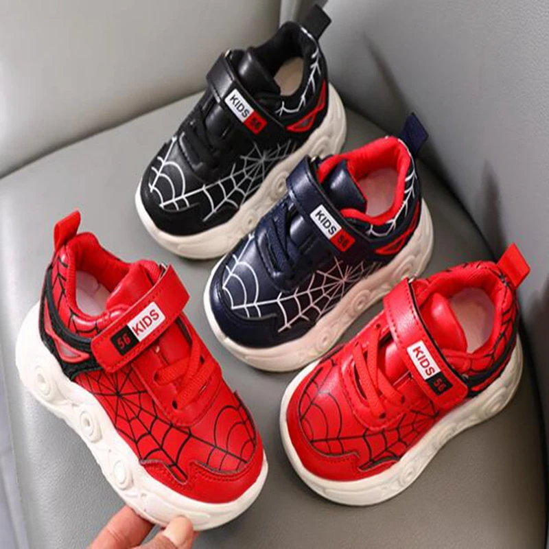 Primavera autunno bambini ragazze Led scarpe leggere Cartoon Spiderman Sneakers Casual traspiranti ragazzi bambini bambino scarpe da corsa sportive