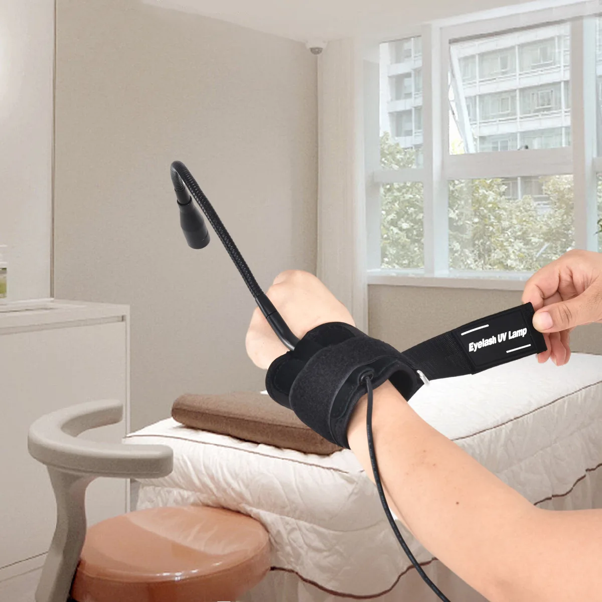2026 Mini Wrist Wearable UV Curing Lamp Quick Gel Adhesive Dryer for Lash Manicure Beauty Tool