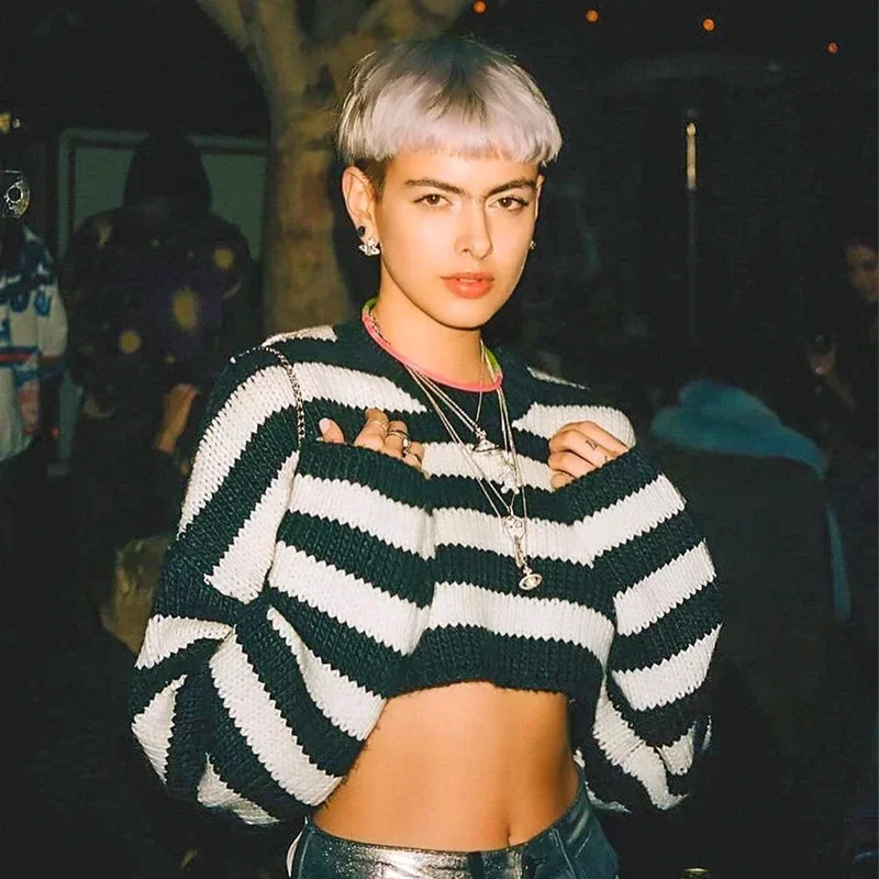 2024 Girl Retro Striped Sweater Top Autumn New Product Knitwear College Style Loose and Thin Short Long Sleeve Fashion Pullover