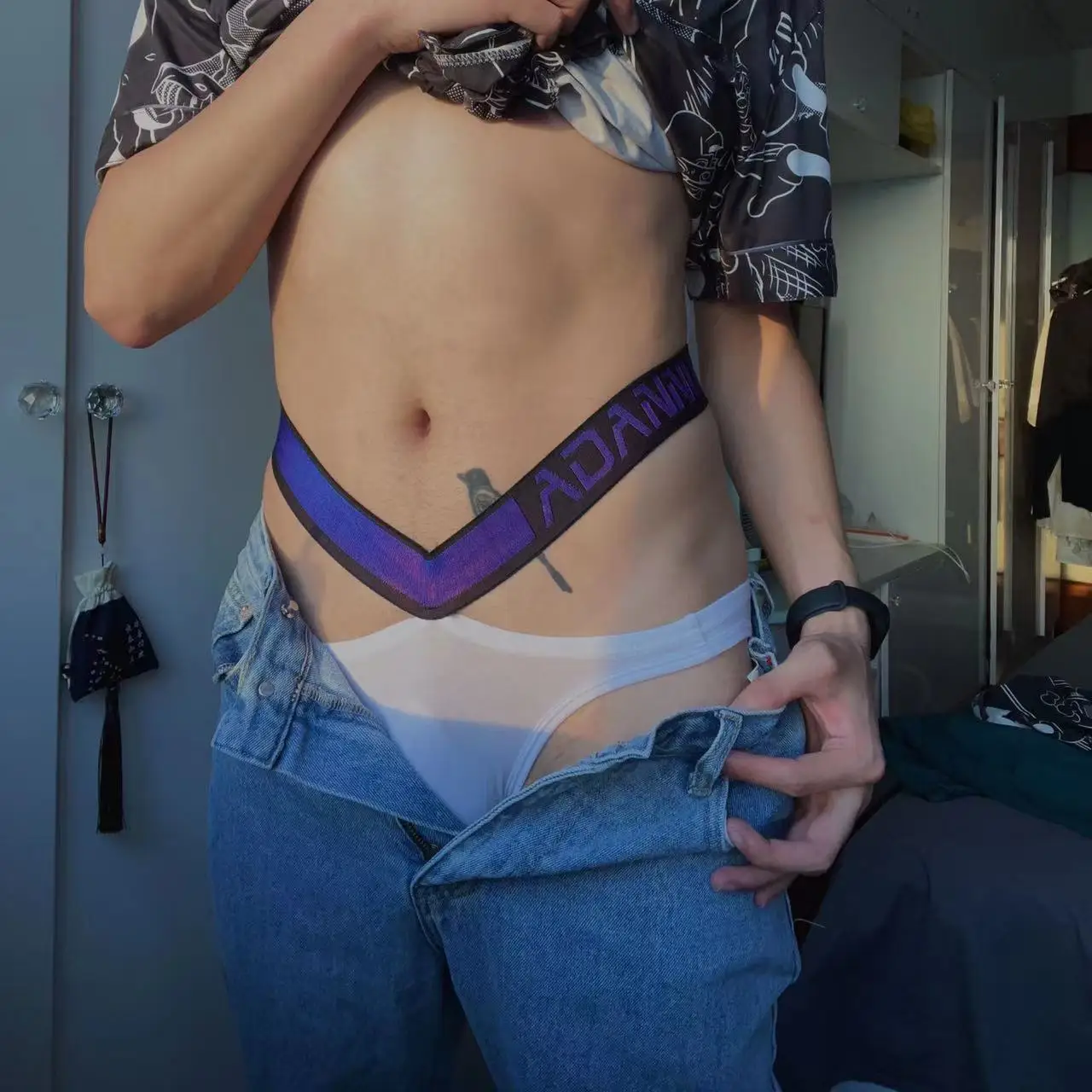 

Men's Laser Belt Briefs Glow in Dark Trunk Underwear Breathable Soft Nightclub Partywear Crossdressing Costume Panties