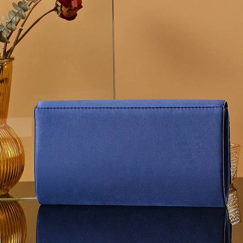 Classical Satin Elegant wedding Evening Bag Luxury Bridal Clutch bag Elegant Ladies Rhinestone Buckle Envelop Bag For Women