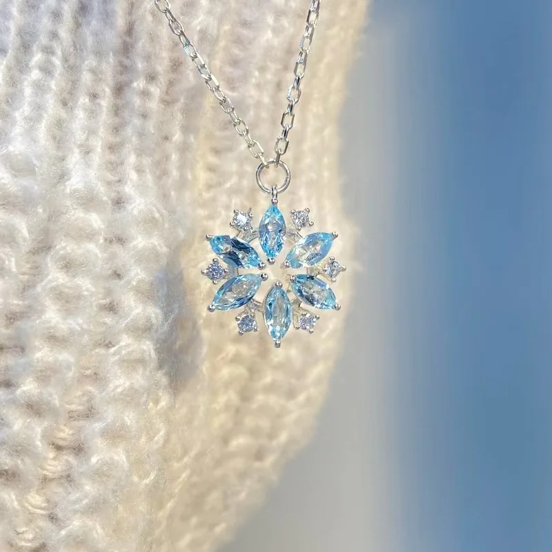 Simple Blue Zircon Snowflake Pendant Necklace for Women Fashionable Personalized Daily Accessories Party Jewelry Birthday Gifts