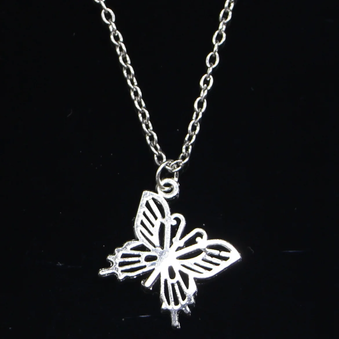 20pcs New Fashion Necklace 20x19mm Hollow Butterfly Pendants Short Long Women Men Colar Gift Jewelry Choker