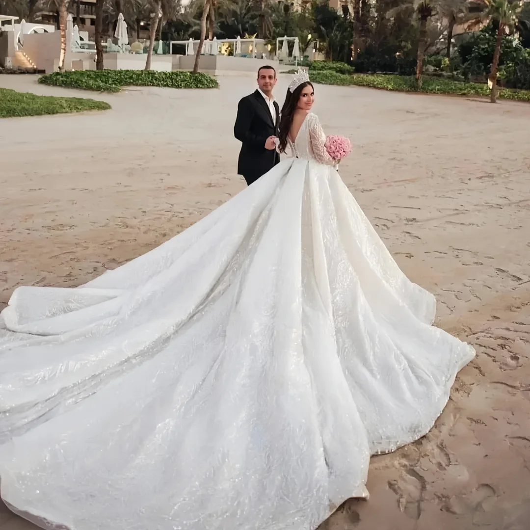 Customized Exquisite V-Neck Wedding Dresses Lace Shining Brightly Beaded Princess Bridal Gown Bride Women Clothing Train