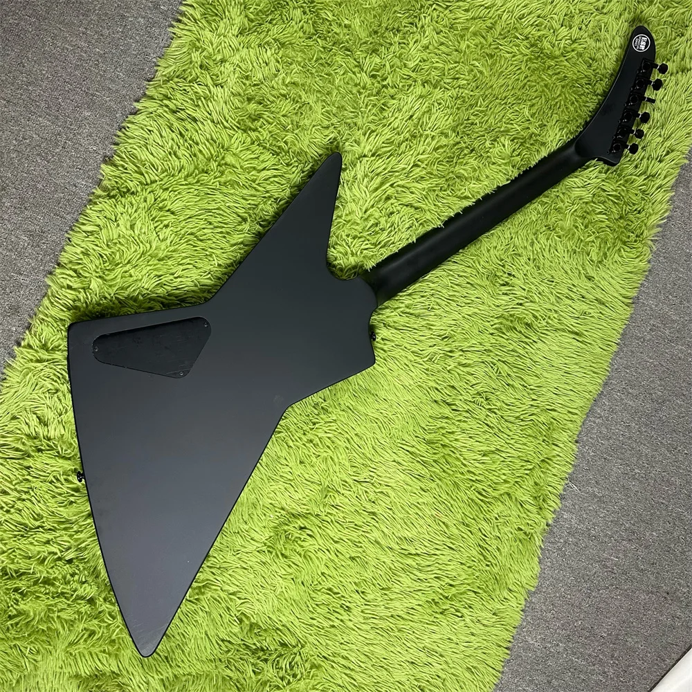 In stock High Quality Black electric guitar Order will be shipped immediately guitars guitarra