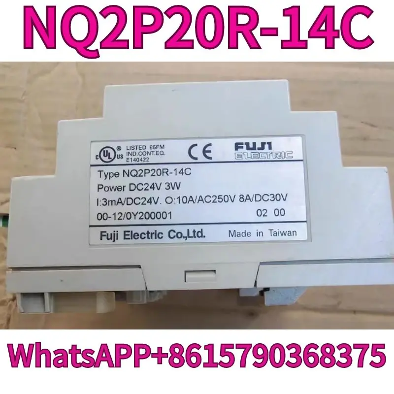 Controlador programable NQ2P20R-14C usado