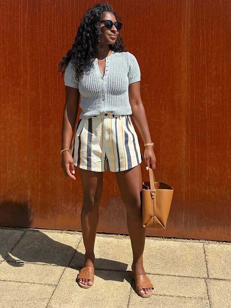 Midi-Shorts mit Streifenmuster für Damen, Streetwear-Stil, Einzelknopfverschluss, Taschen, Paneel-Design, Locker Sitzende Kurze Hose, Modische Damenkleidung für Party und Straße – Detail 11