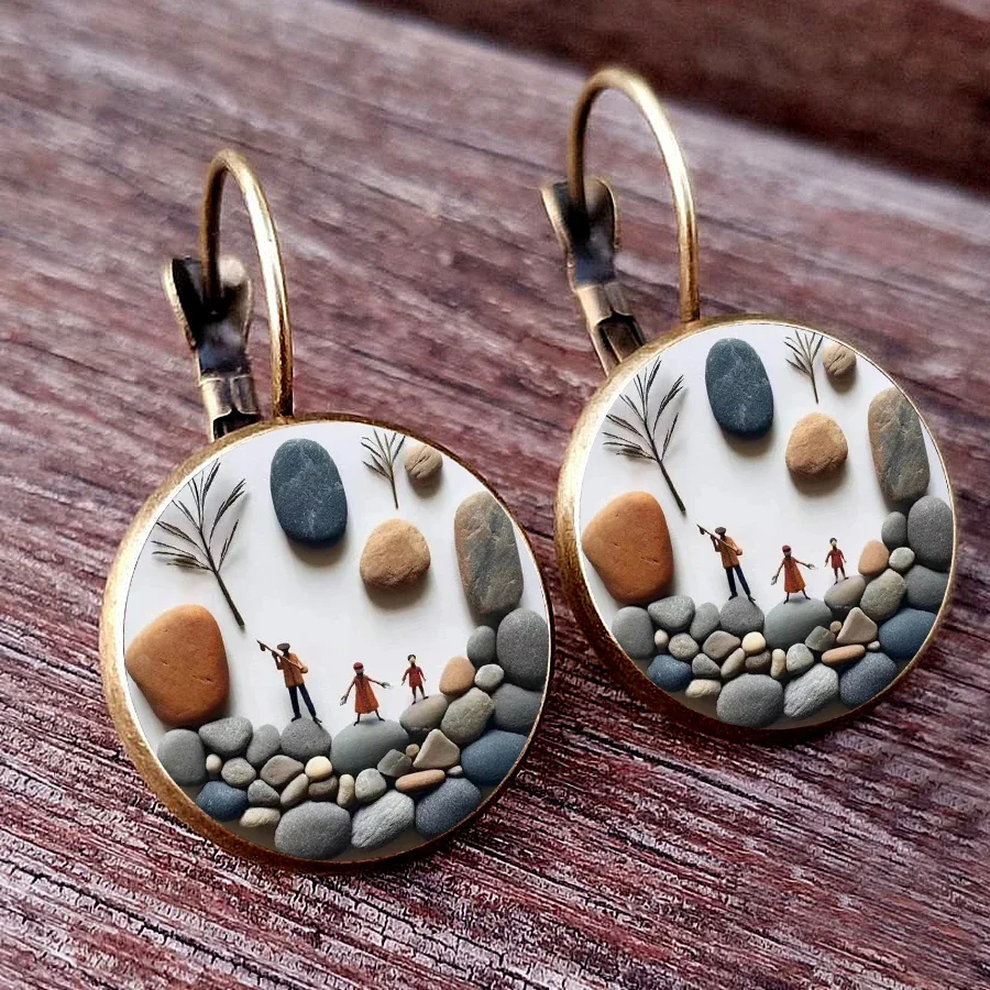 Creative Stone Earrings: Family earrings made from stone houses cute stone painted glass dome circular earrings, women\'s jewelry