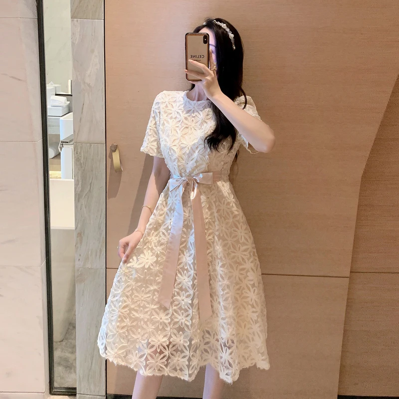 

French Elegant White Dress Women 2024 Summer New High Quality Luxury Evening Party Midi Long Dress Pretty Mesh Lace Fairy Dress