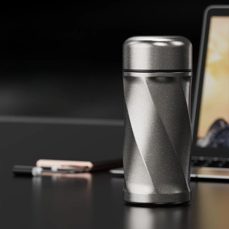 

Мини-термос 200 мл, двухслойные термосы из чистого титана, спиральная автомобильная чашка, посуда для напитков, подарок, карманная уличная бутылка для воды в форме
