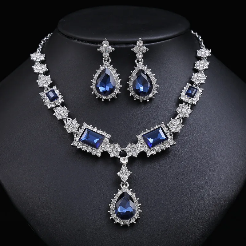 

Bridal Jewelry Set Wholesale Silver Plated Red Green Blue Crystal Rhinestone Drop Earrings and Luxury Wedding Necklace for Women