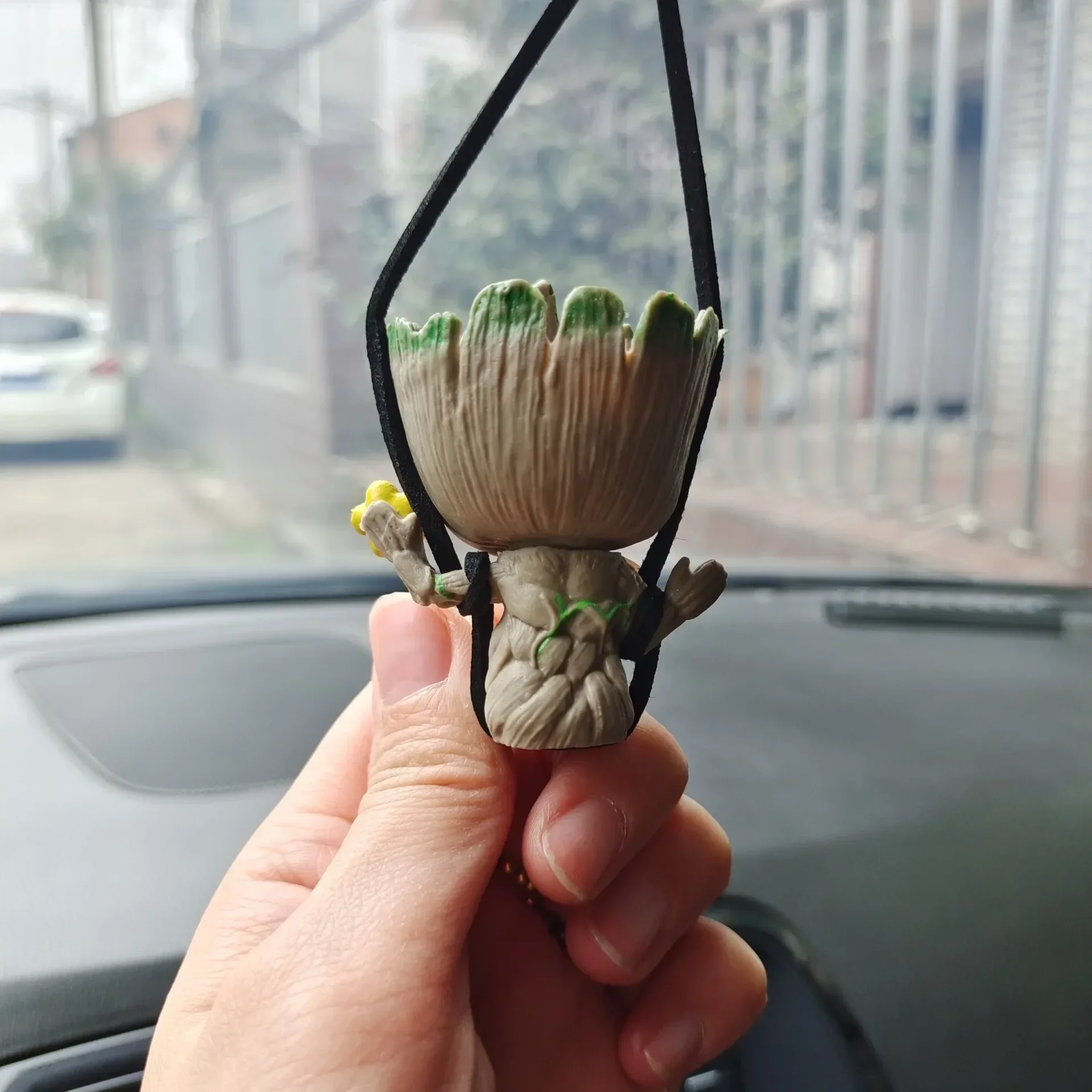 Tree Man Groot Guardians of The Galaxy Marvel Avengers Mini Toys Action Figure Groot Deadpool Car Perfume Decoration Kids Gift