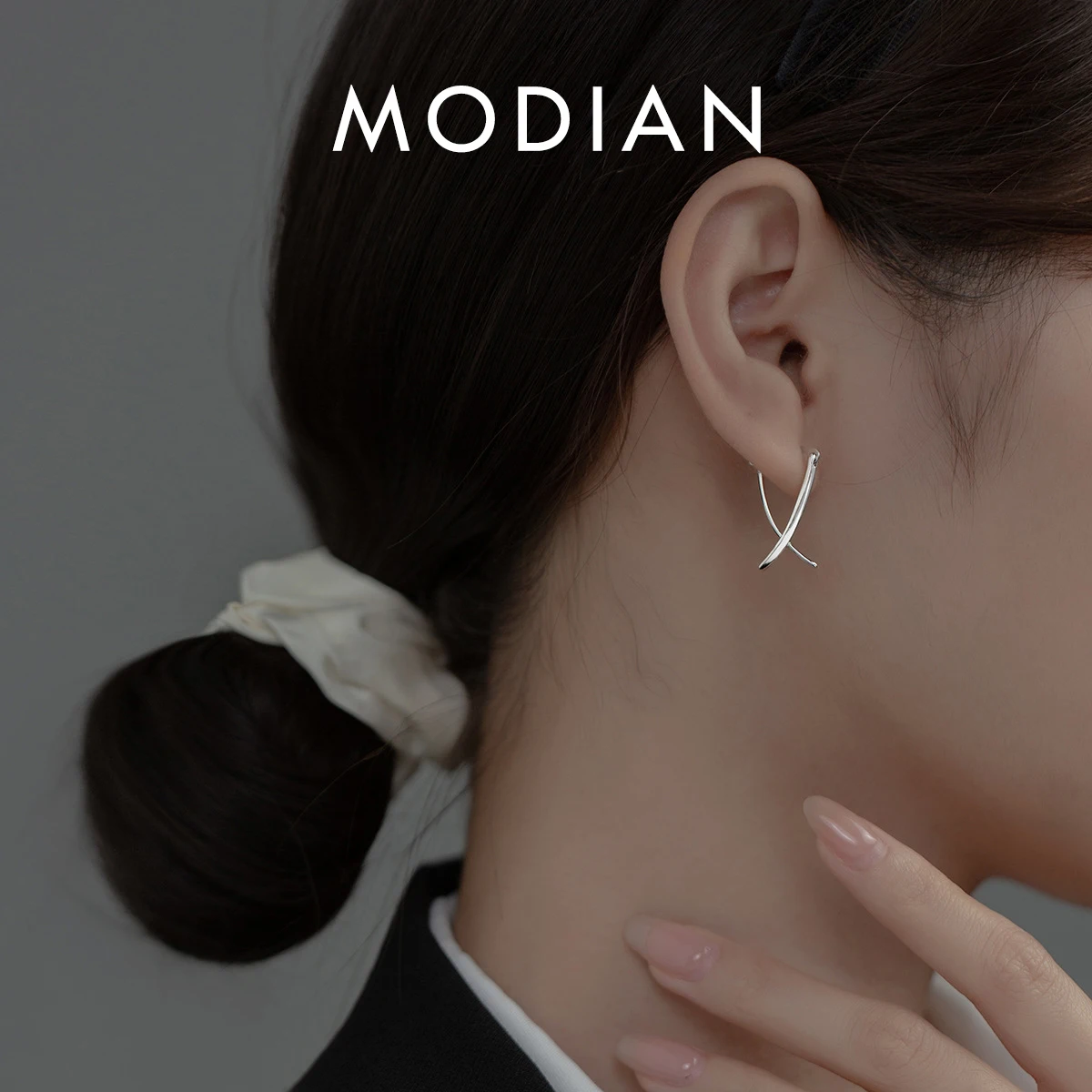 Modian Solid 925 Sterling Silver Proste klamry do uszu w stylu abstrakcyjnym dla kobiet Drobna biżuteria Letnie kolczyki kółka Akcesoria