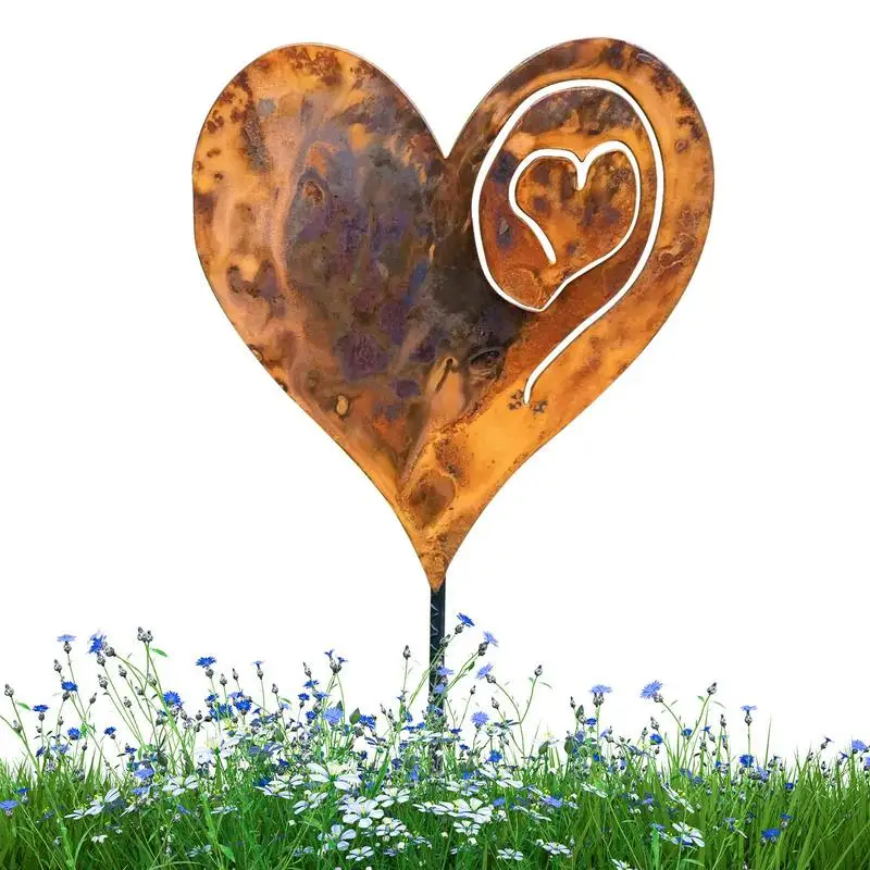 Metal Garden Stakes Rusty Heart Hollowed Metal Yard Art Outdoor Garden Decor Unique Outdoor Yard Decor Decorative Plant Stakes