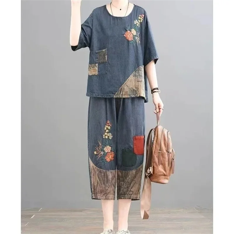 Middle Aged Mother Embroidery Short Sleeves Outfit Korean Ladies Large Size 5XL Two Piece Set Summer Femme Round Neck Pants 2PCS
