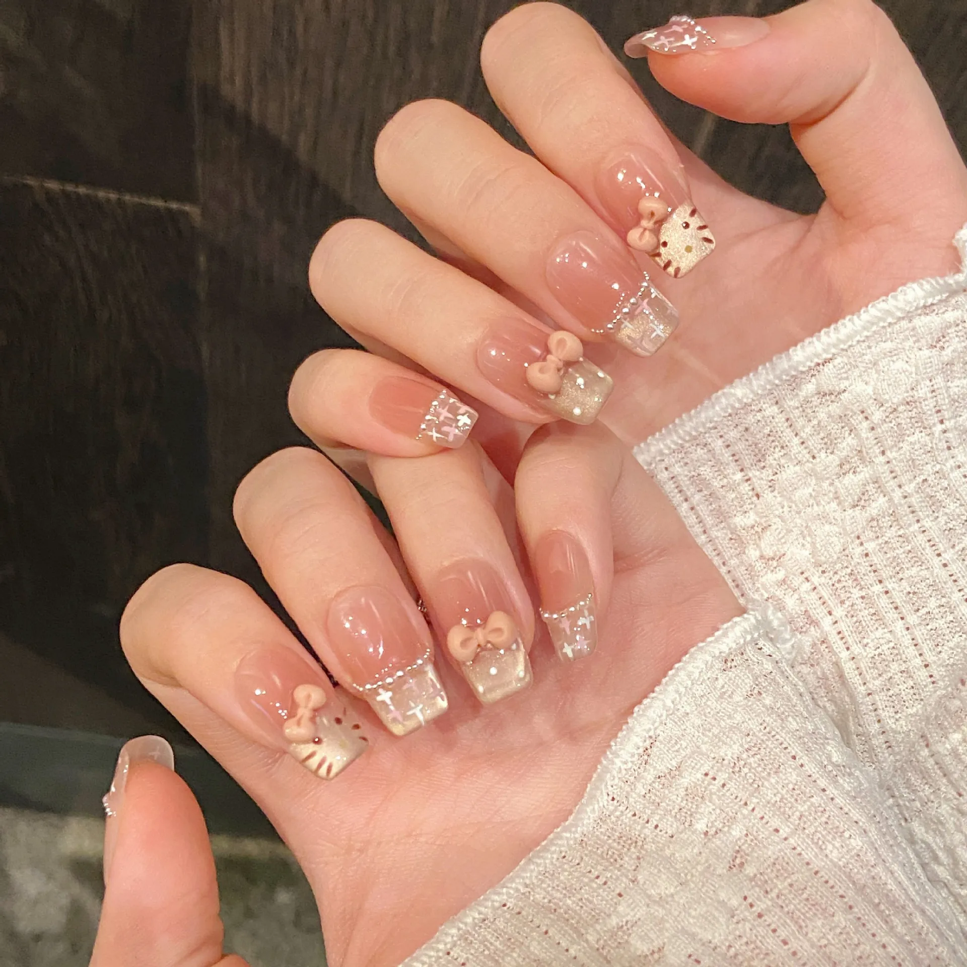 10 stuks handgemaakte pers op nagels Cat Blush Franse Cat Eye roze strik volledige dekking nageltips voor dames en meisjes verwijderbare draagbare nagel