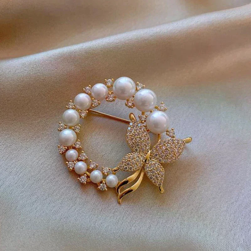 Pearl Rhinestone Wreath Butterfly Brooch Women Weddings Office Brooch Pins Gifts
