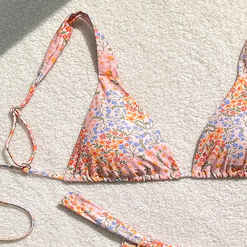 

Сексуальный розовый купальник с цветочным принтом, женский треугольный микро-стринги, бикини, купальник, 2025 г., купальный костюм на шнуровке, комплекты бикини