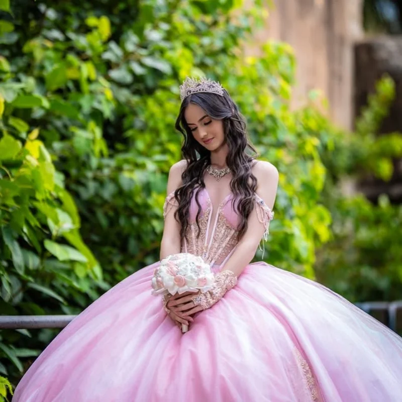 

Customized Pink Quinceanera Dresses Off the Shoulder glitter decal crystal glitter Bow Long tail Vestido 15 Quinceanera
