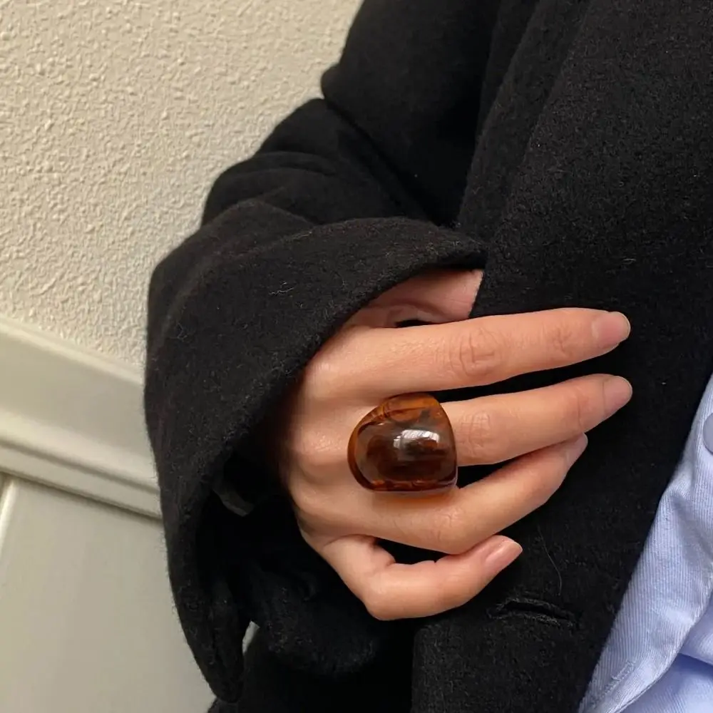 New Geometric Wide Face Chunky Ring Resin Vintage Large Finger Rings Amber Color Women Punk Jewelry