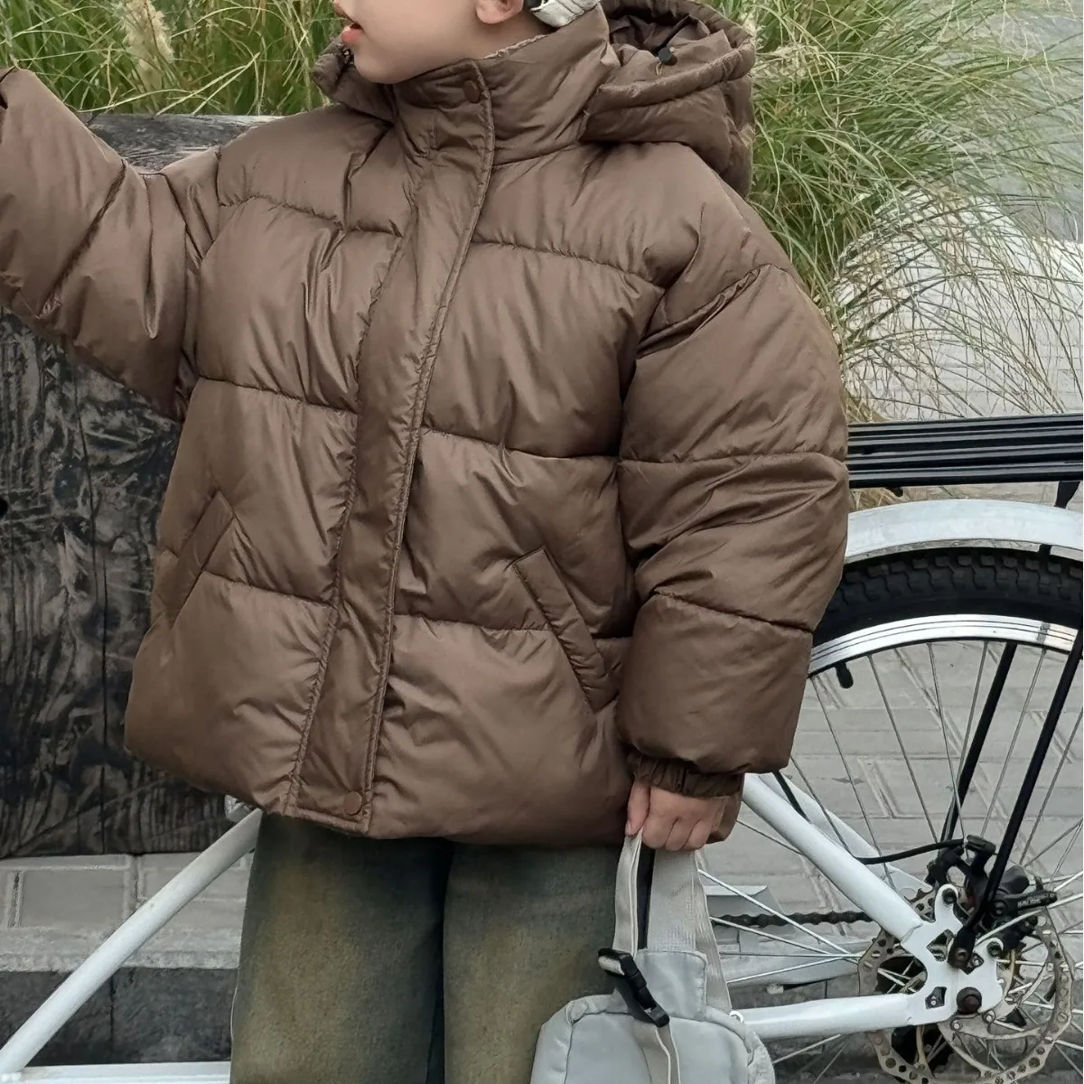 New Korean children's clothing for autumn and winter, boys' and children's Meilad brown short style, hand stuffed cotton warm ho