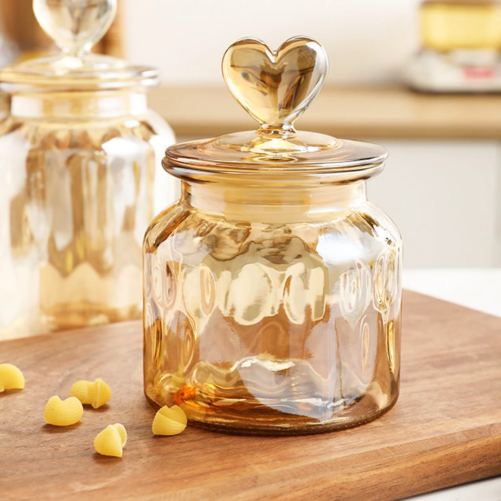 

Heart Glass Sealing Jar High Grade Glass Storage Container for Candy Snack Dried Fruit Nuts Snack Storage Jar