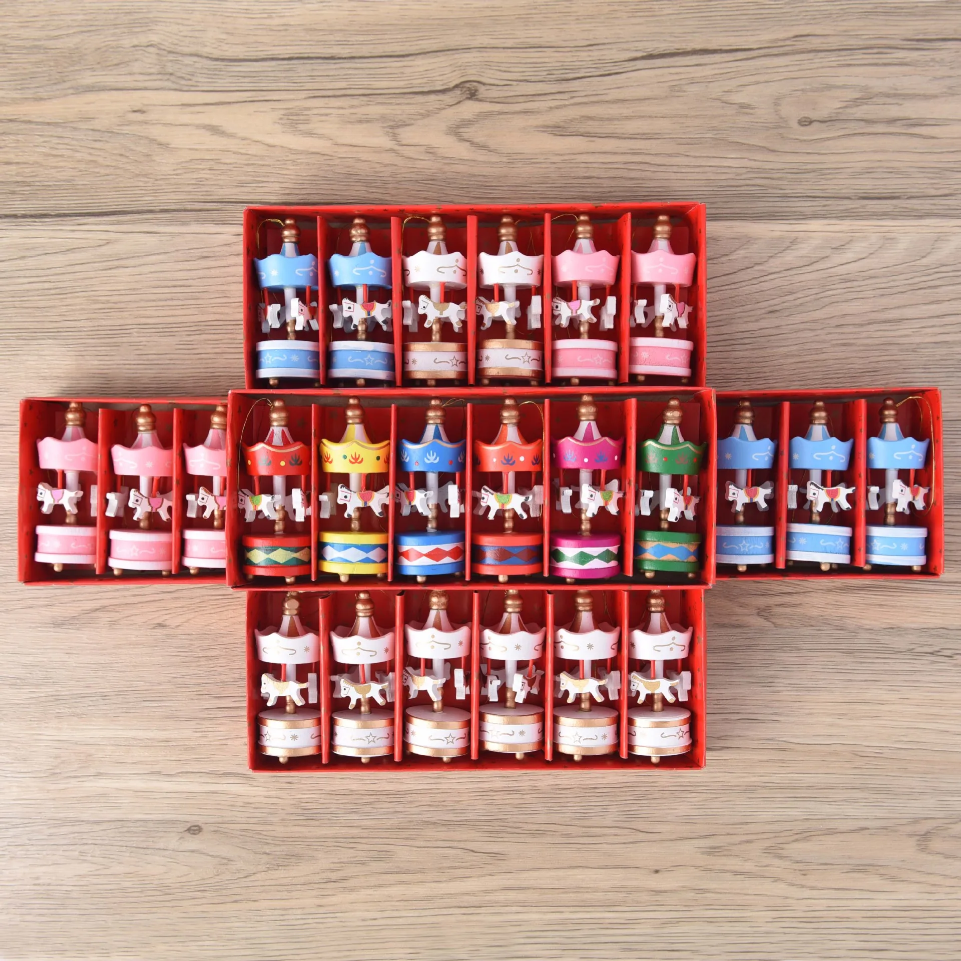 

Рождественские украшения Розовая красная деревянная карусель Подвесная витрина