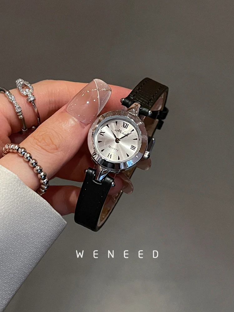 Retro watches for women 2025 new women's simple temperament high-end leather belt women's watches high-quality luxury watches