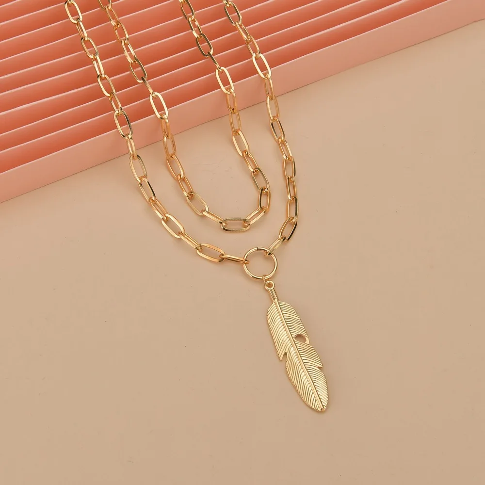 Boho multilayer Golden leaves chain lady Necklace for Women lady Stainless Steel Golden Color Leaf Chain Jewelry Gift collar