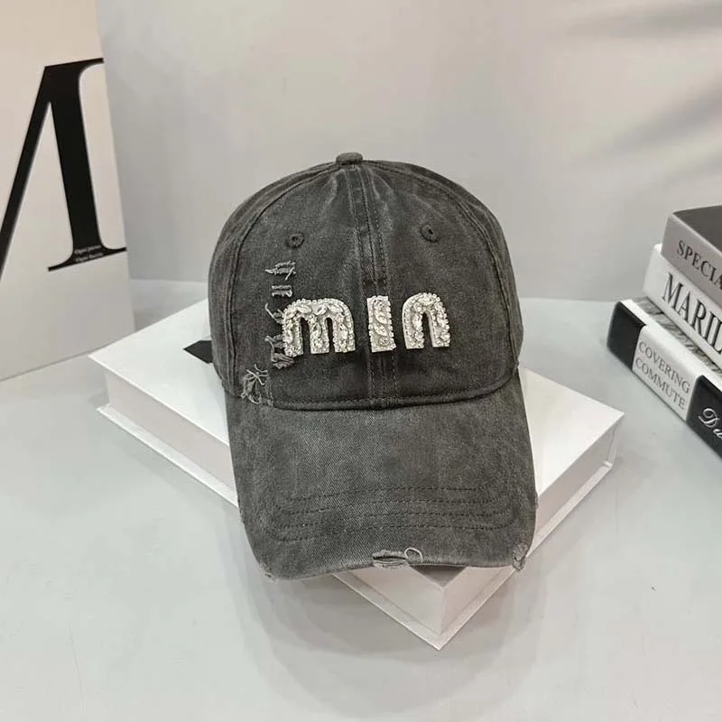 Topi Baseball Gaya Amerika dengan Kristal, Model Snapback untuk Wanita, Cocok untuk Jalan-Jalan, Bahan Denim Acid Wash, Model Visor