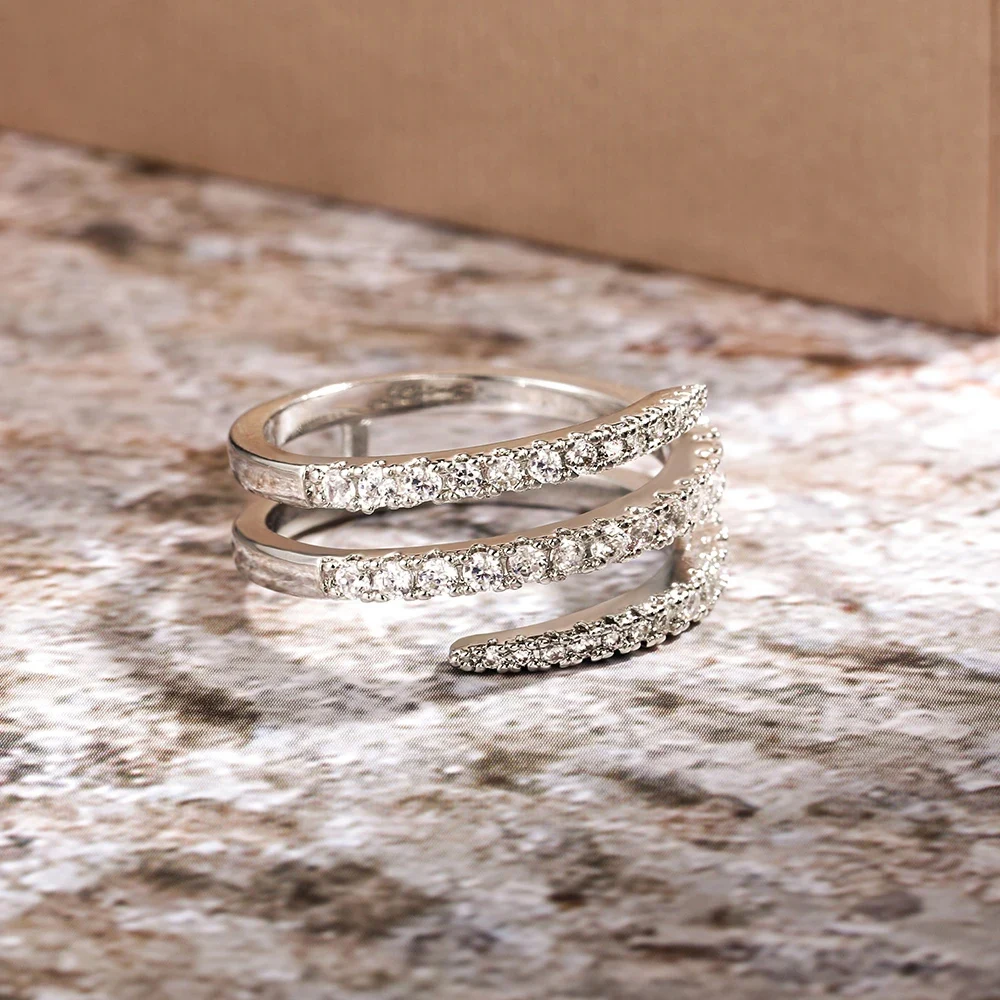 Huitan Geometric Women Ring Shiny Cubic Zircon Bridal Engagement Wedding Party Accessories Fancy Gift Simple Stylish Female Ring
