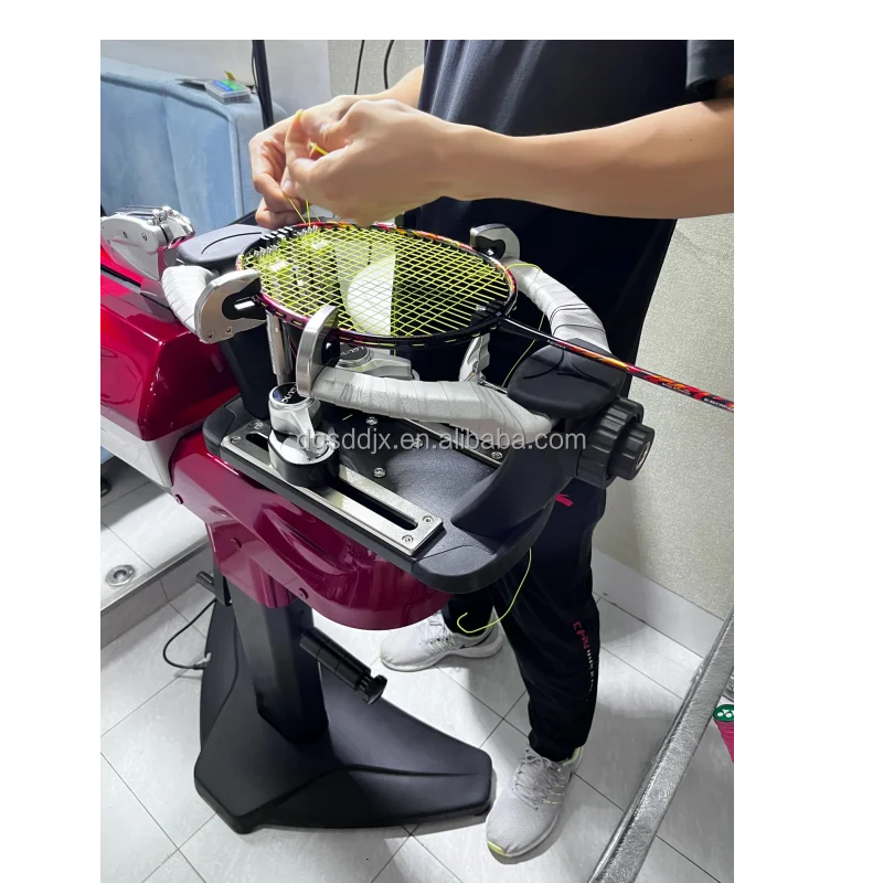 مضرب كرة الريشة الأوتوماتيكي ومضرب التنس ارتفاع قابل للتعديل آلة التوتير المقفلة لفريق نادي الريشة