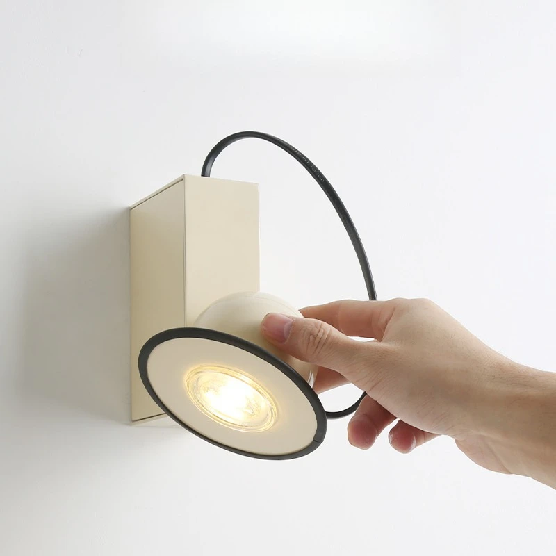 مصباح جداري بسيط لغرفة النوم على الطراز الكريمي الشمالي ما بعد الحداثة ومبتكر بلون ممفيس لغرفة الأطفال