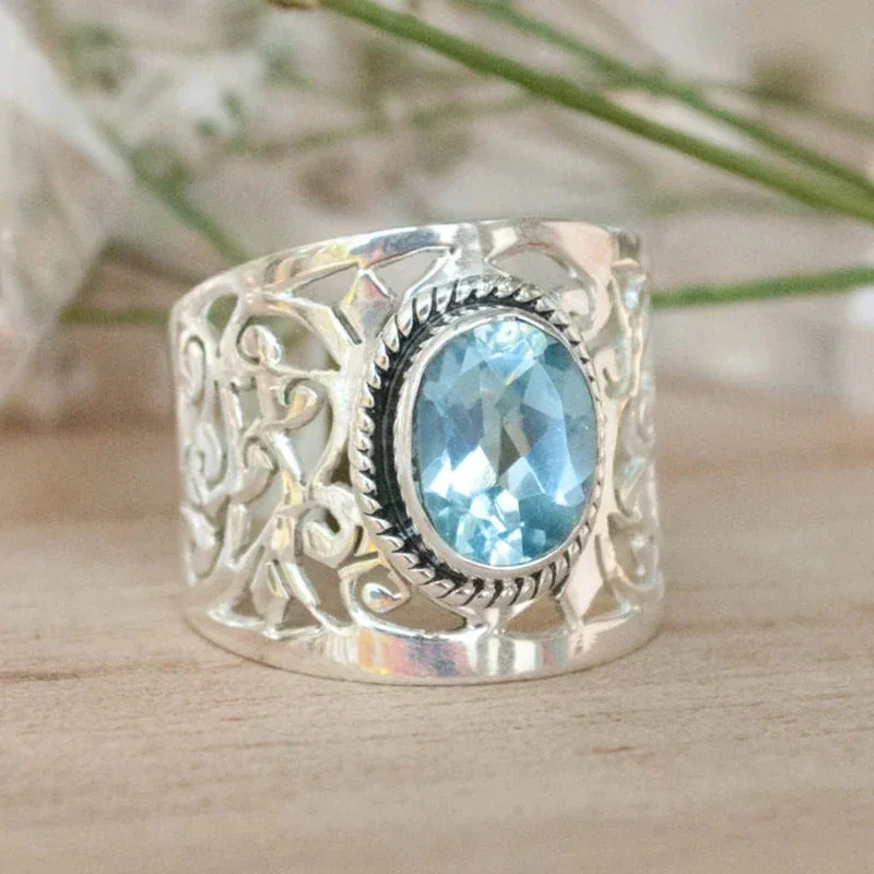 2024 Hollow Out Wide Ring with Oval Sky Blue Stone Trendy Accessories for Women Wedding Party Female Rings Statement Jewelry