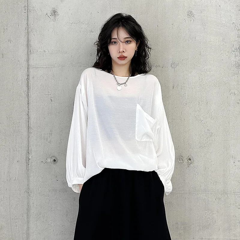 Loose Long Sleeved T-shirt for Women in Spring and Autumn 2024, Thin Batwing Sleeve, Single Pocket Round Neck Base Top