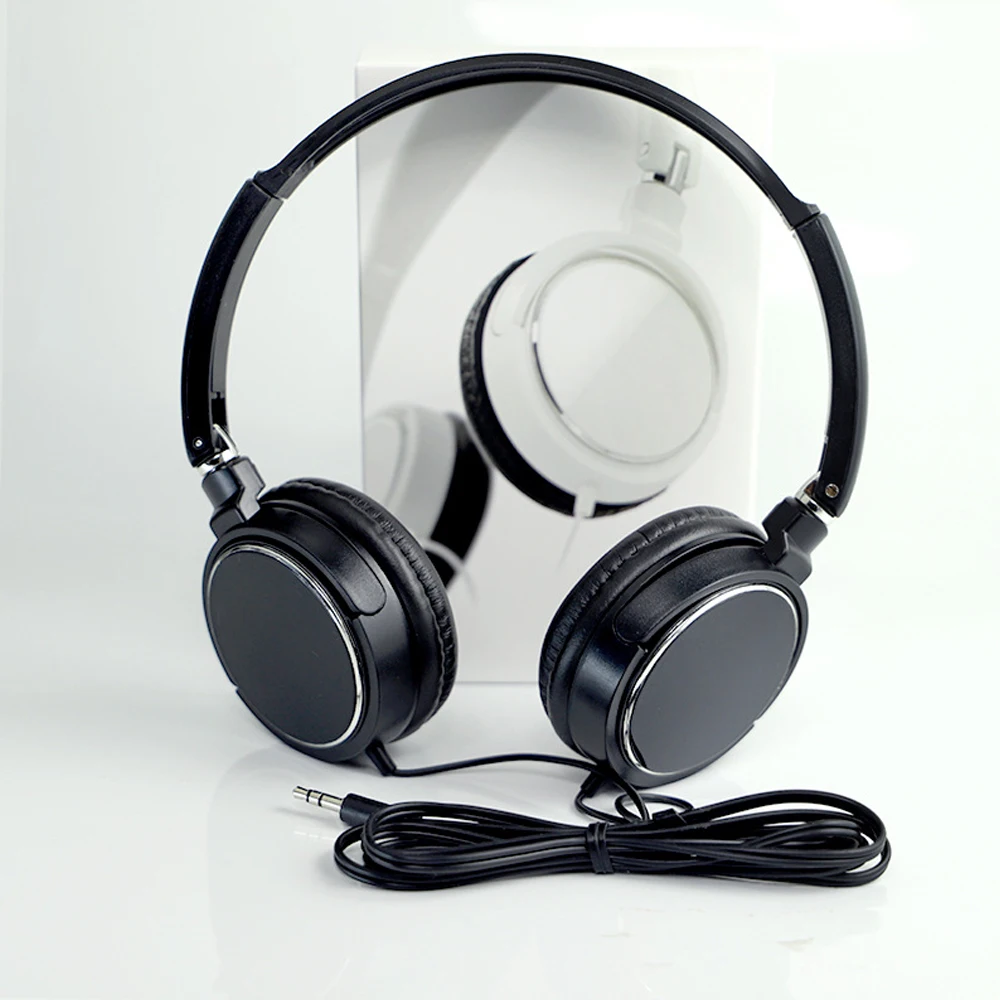Over Ear Wired Headphones Portable Audio Bass HiFi Stereo 3.5mm Headsets Adjustable Black White Foldable Headphones Mobile Phone