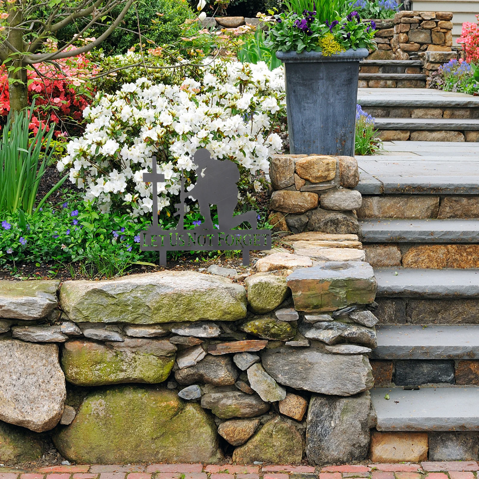 

Metal Soldier Stake Decoration for Outdoor Garden Yard Veterans Day Memorial Day Remembrance Patriotic Ornament Grave Site