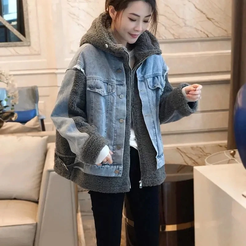 

Blue Fake Two-piece Lamb Wool Coat Women's Design Sense Denim Patchwork Hooded Jacket 2023 Winter New Fashion Outerwear Womens